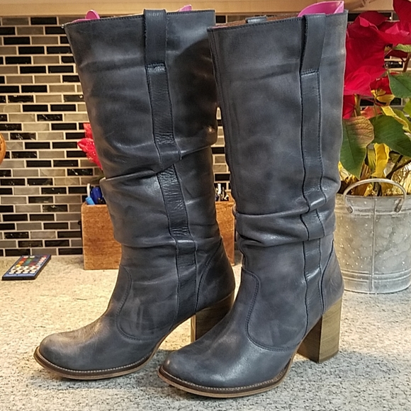 Mustang Shoes - Mustang Distress Blue leather Boots